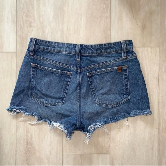 Joe’s Jeans Denim Shorts Women's Size Size  28 Medium Blue Wash High Rise Cutoff - Picture 6 of 7